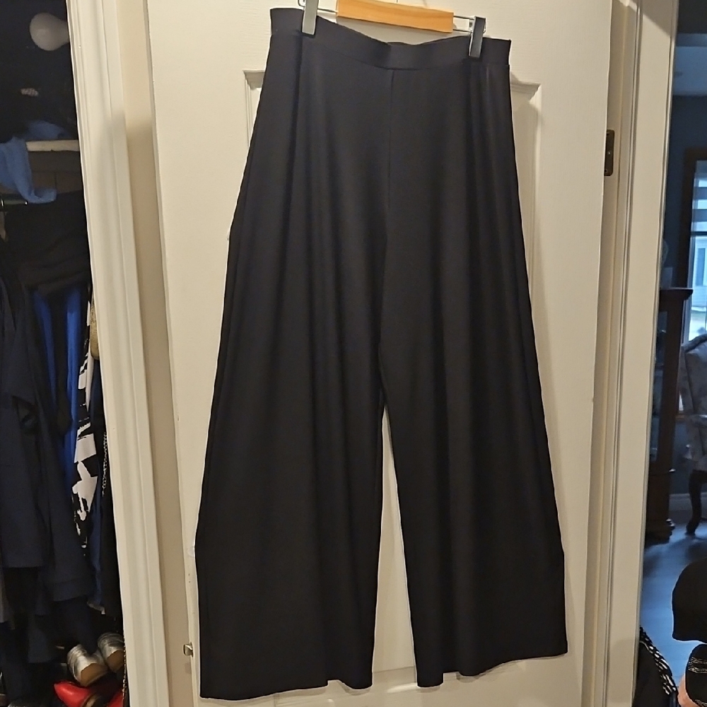 Sympli Classic Black Wide-Leg Pants